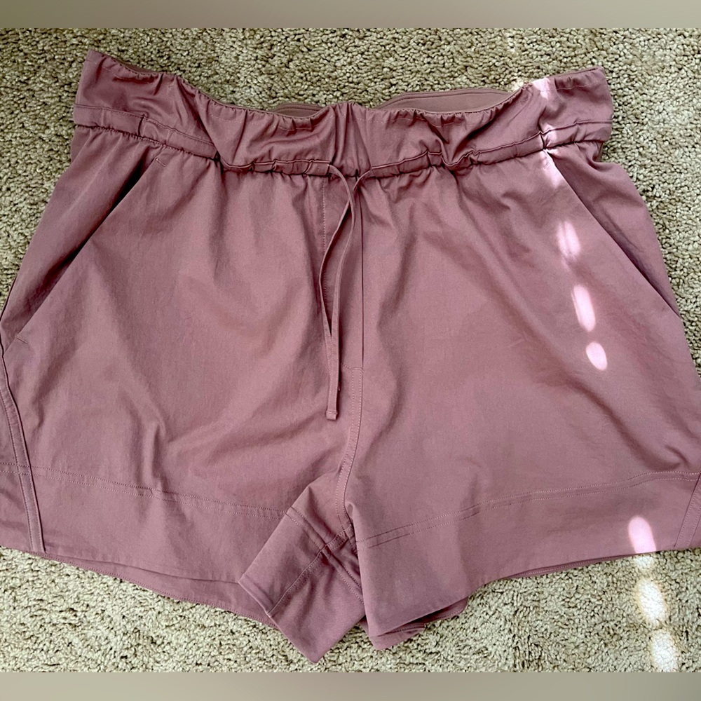 Lululemon Cinchable Waist High-Rise Woven Short 3.5"-dusty pink